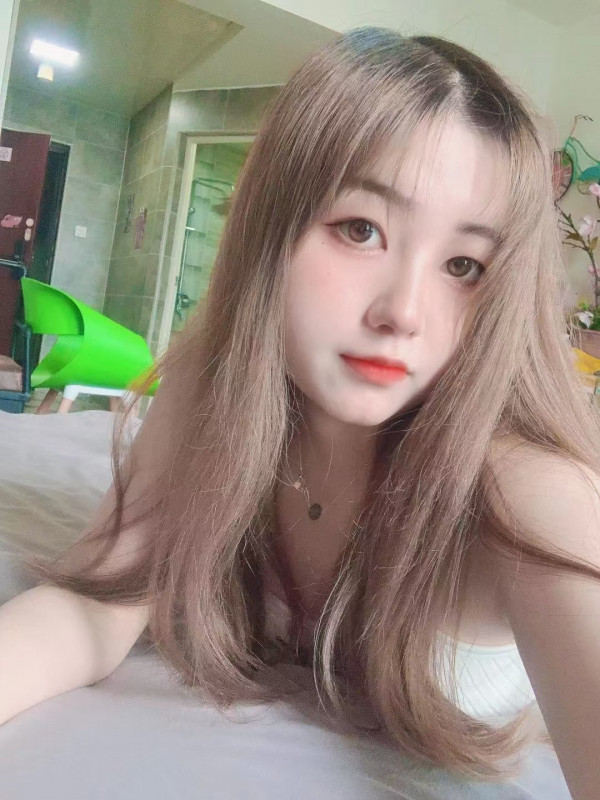 杨家湾另一个03年嫩妹